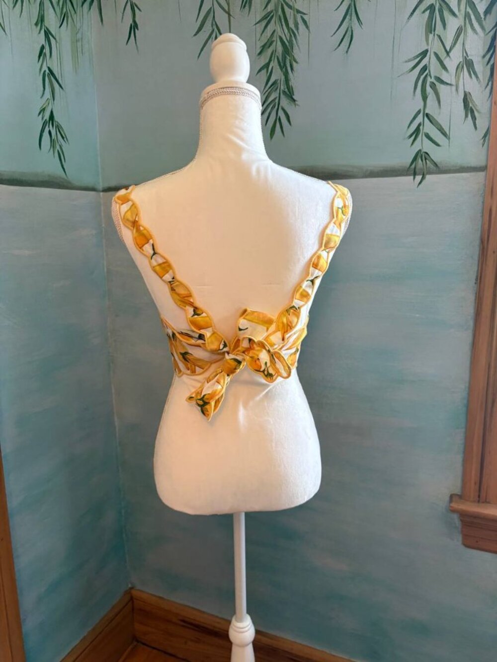 FARM RIO 100% Linen crop top banana peppers L - Picture 3 of 4